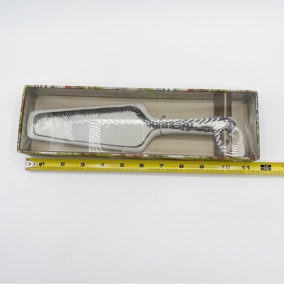 Wild Eye Designs Ceramic Cake Server Cake Tool with Box - Picture 4 of 7